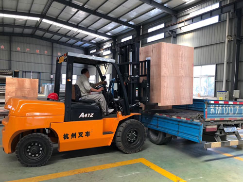 全自動(dòng)洗脫機(jī)發(fā)貨現(xiàn)場 全自動(dòng)洗脫機(jī)發(fā)貨現(xiàn)場